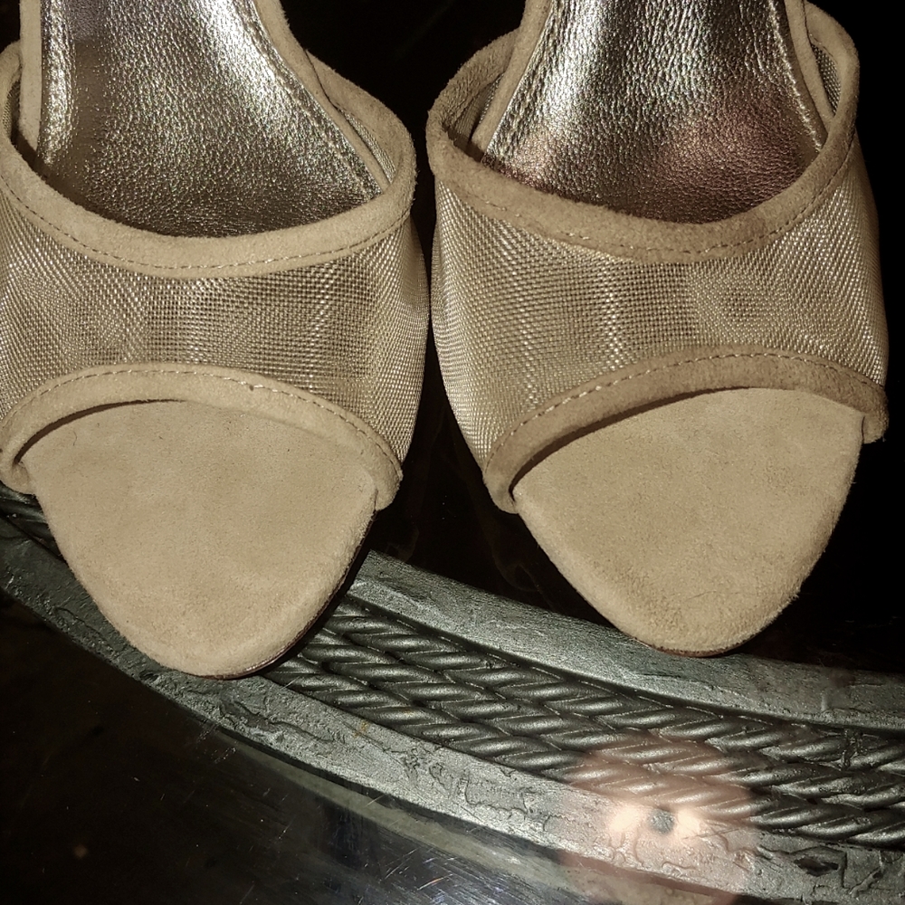 NEW DONALD J PLINER 8 M TAN & GOLD SNAKESKIN LEATHER MESH SANDAL HEELS - Picture 5 of 11